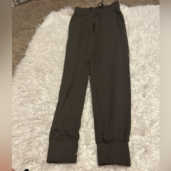 50%off w♥️ ZYIA Active Women's Olive Ascend Joggers in GreenS IAN01 - Picture 1 of 4